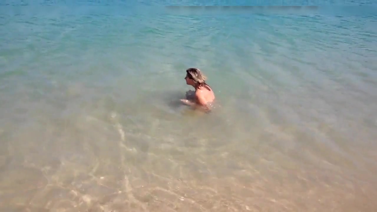 Voyeur Naturists - Nudist wife is filmed at the beach voyeur